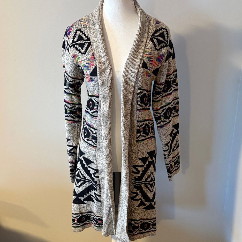 NWT Northern Angel Aztec Southwestern Cardigan Long Sweater. Size Medium - Picture 2 of 8